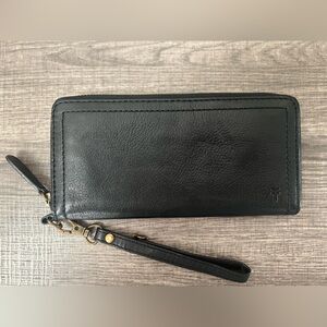 Frye Black Leather Wristlet Wallet